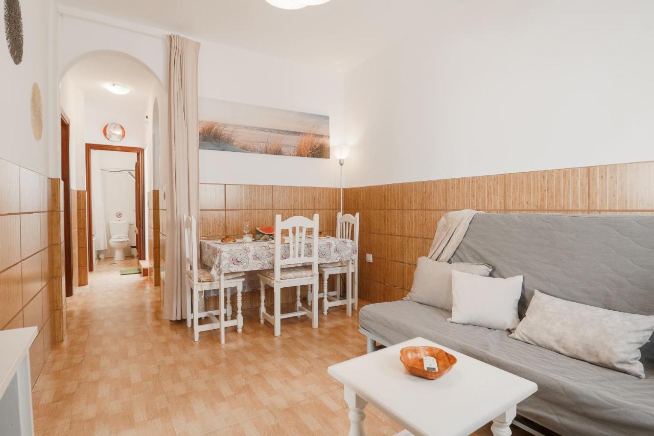 C2 - Seaside Pedregalejo 3 Bedrooms Apartment มาลากา ภายนอก รูปภาพ
